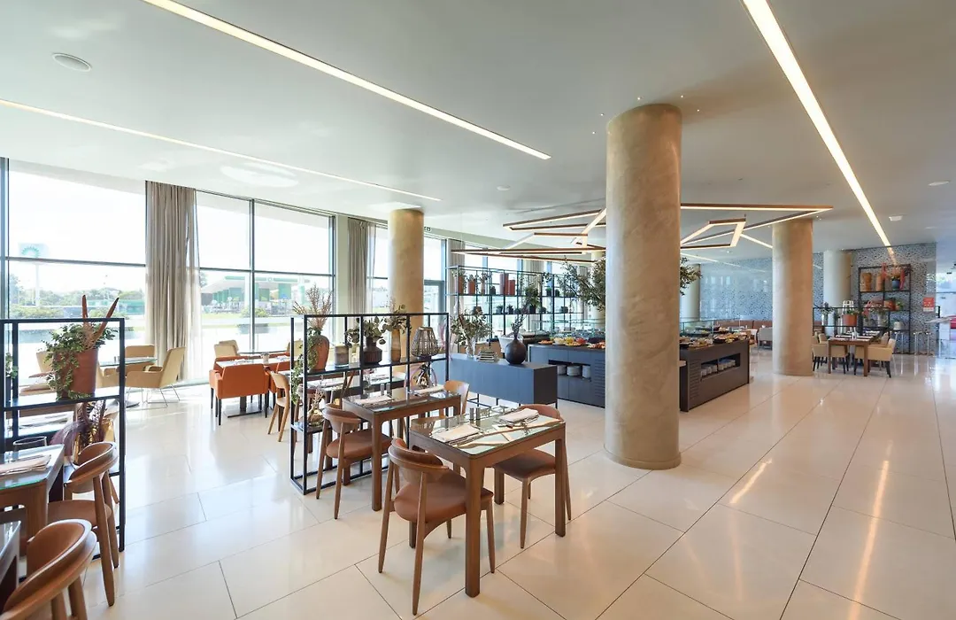 Meliá Lisboa Aeroporto-1